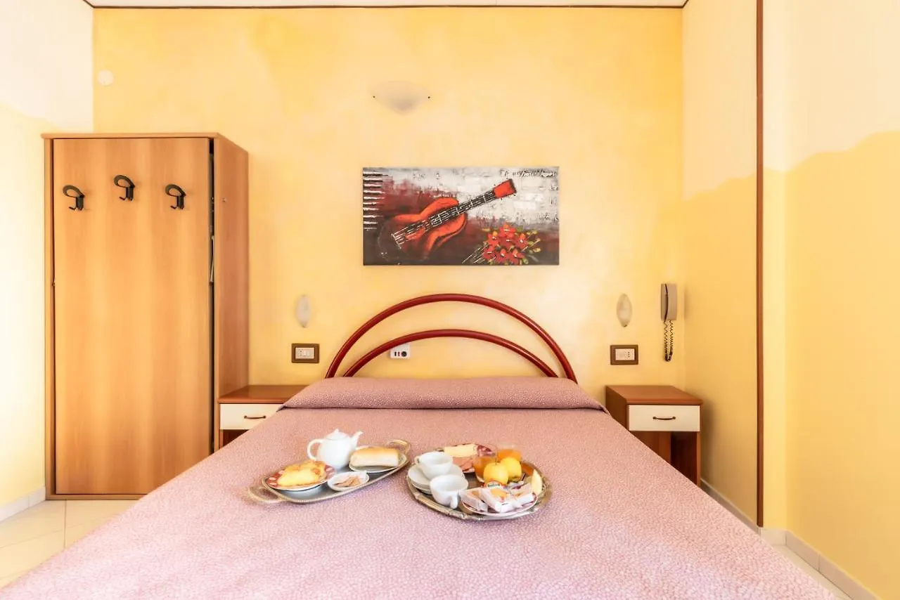 Albergo Rosa & Cosetta Casal Borsetti 0*,  Italië